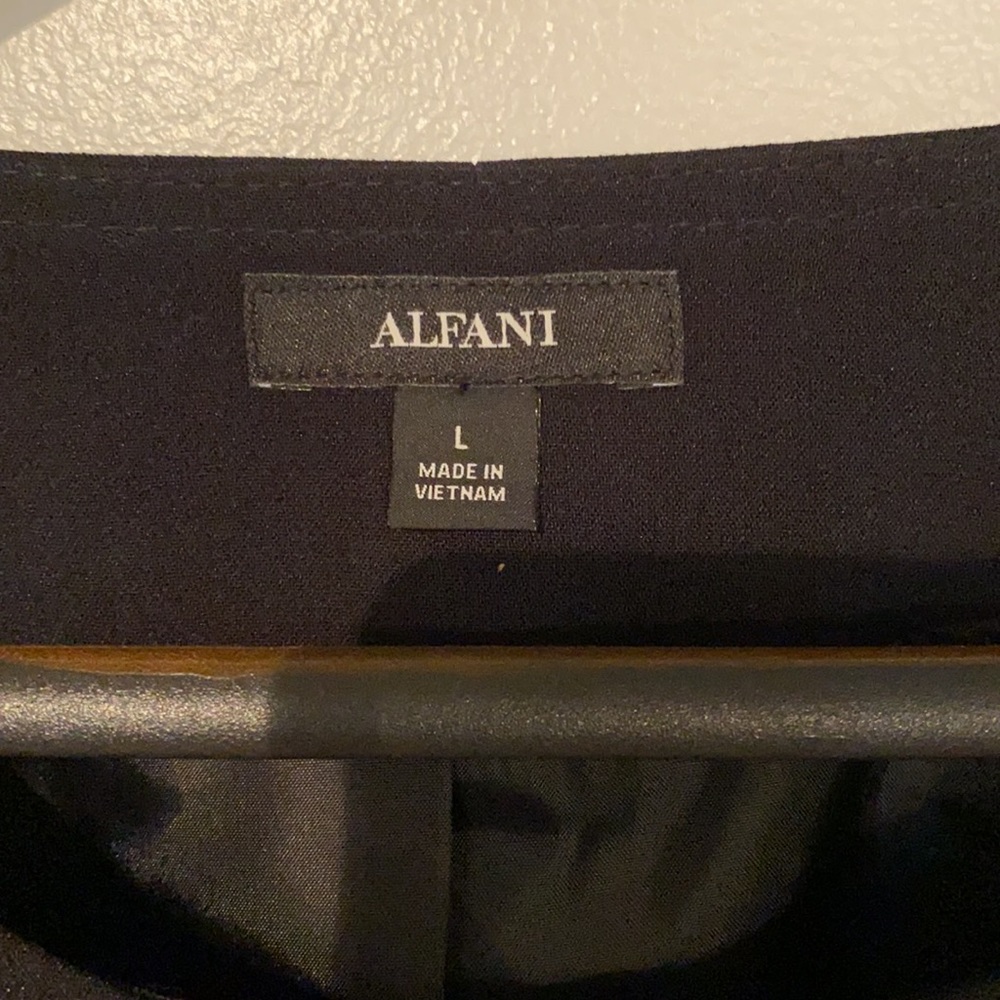 Black coat - Picture 4 of 4
